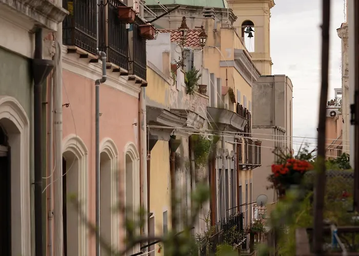 Trinita Urbanhaven - Cuore Di カリアリ